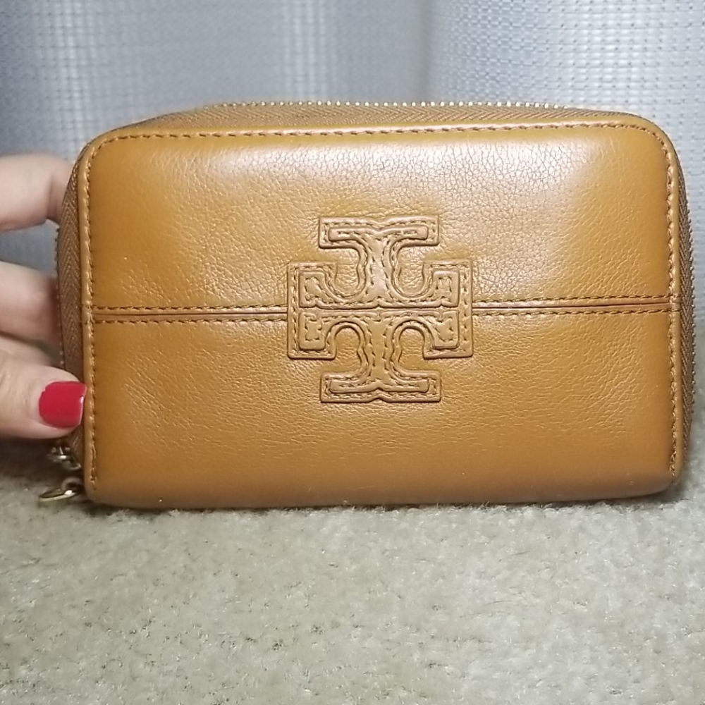 Tory Burch wallet